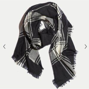 Marine Layer windowpane womens square scarf black/white sz 57x57 approximate
